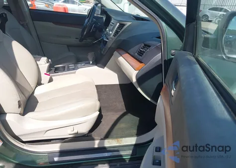 2013 Subaru Outback 2.5I Limited from USA, damaged, VIN 4S4BRBKC6D3318416